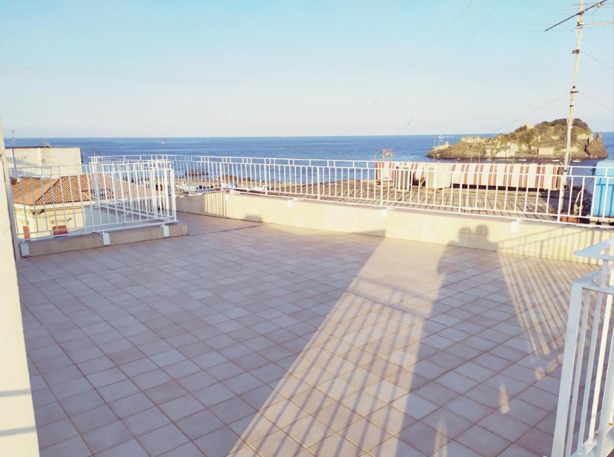Hello B&B Aci Trezza Buitenkant foto