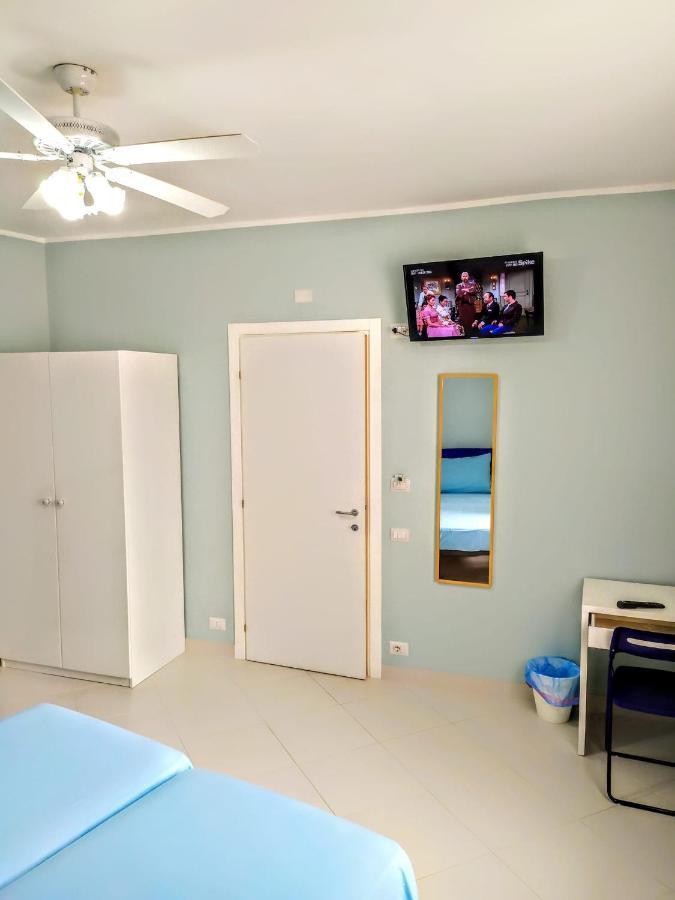 Hello B&B Aci Trezza Buitenkant foto